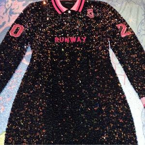 Shane Justin Runway 2020 dress. Size 3XL fits dress size 16-18.